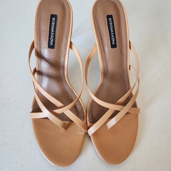 BCBGMaxAzria Sandals "NEW" - Picture 15 of 16